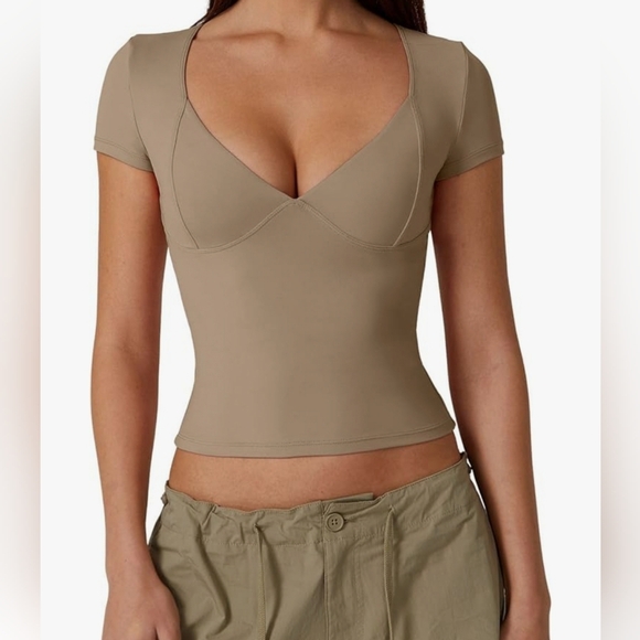 V Neck Seamed Shirt Size Small - Picture 2 of 3